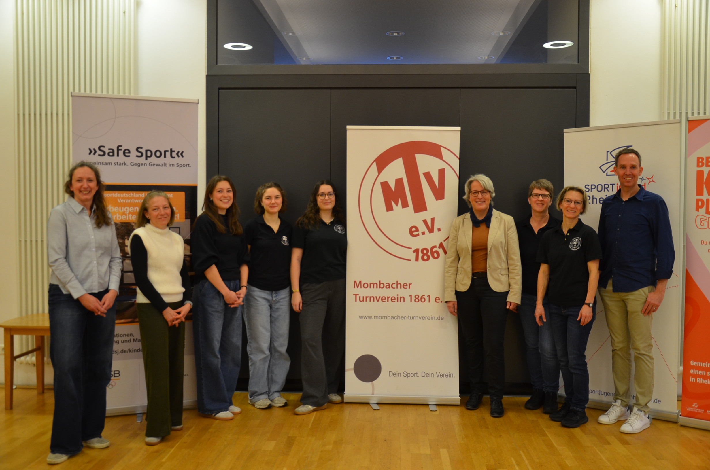 Kinderschutz vor Ort: Besuch der Bundesbeauftragten Kerstin Claus im Mombacher Turnverein